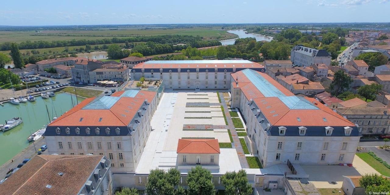 Residence De L'Arsenal Royal - Meubles De Tourisme Rochefort  Eksteriør bilde